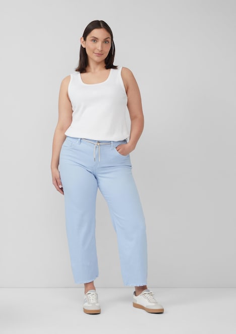 Cropped-Jeans / Mid Rise / Straight Fit / offener Saum