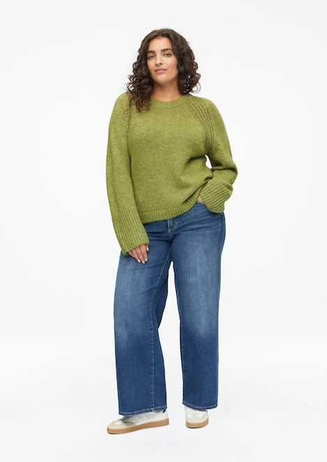 Raglanpullover mit Rippdetails