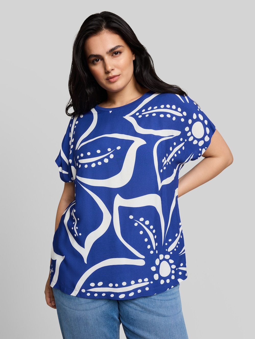 T-Shirt im Material-Mix