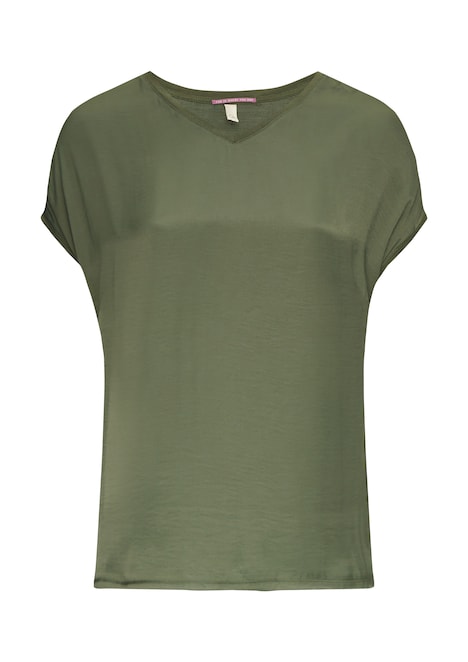Fabricmix-Shirt im Loose Fit mit V-Ausschnitt