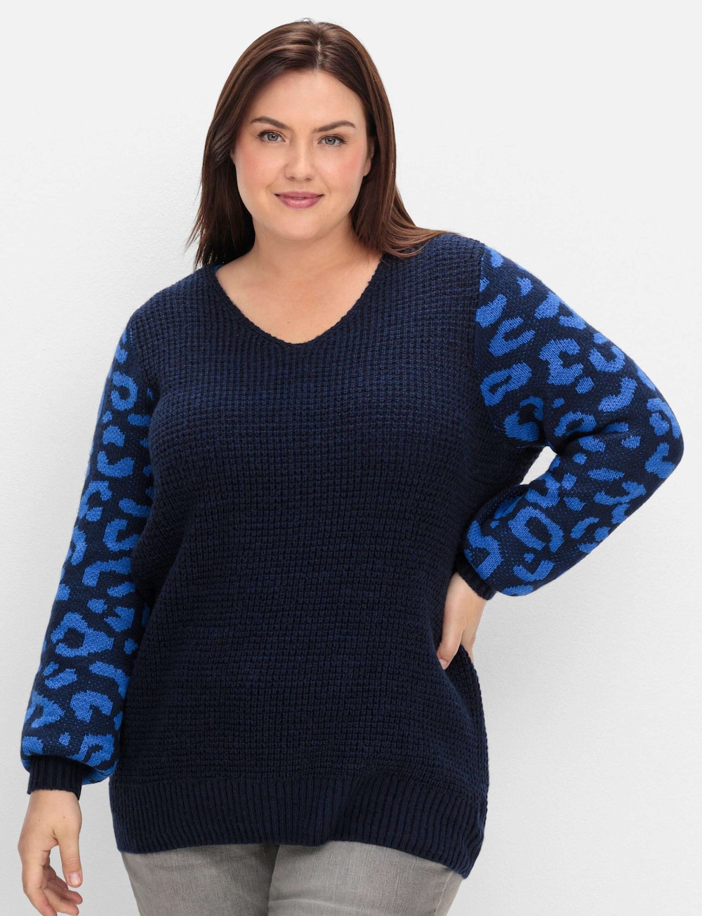 V-Ausschnitt-Pullover