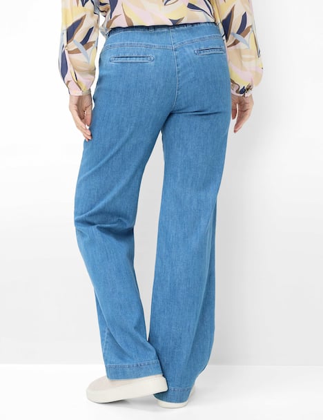 Style PAM FLARED  Jeans