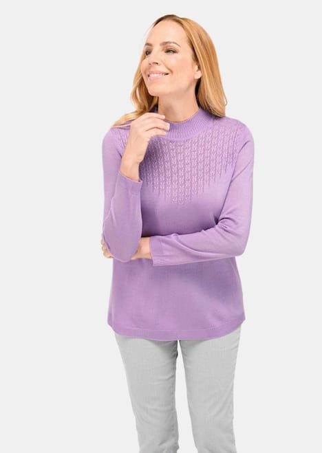Eleganter Ajourpullover mit Stehbund