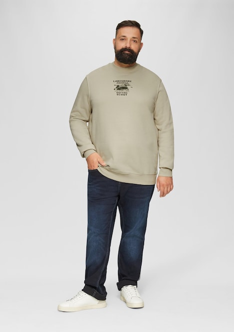 Sweatshirt mit Stickerei