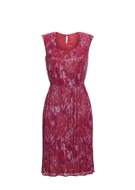 Figur umspielendes Kleid mit feinen Glanzgarnen