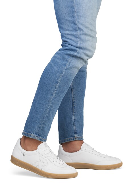 Sneaker Low U2200