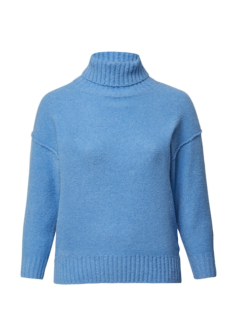 Kuscheliger Strickpullover mit breitem Rollkragen