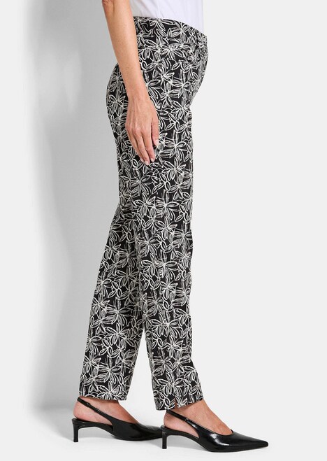 Luftige Viskosehose mit Blütenmuster