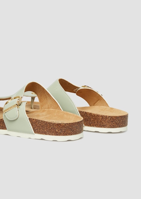 Pantoletten mit feinem Glanz-Finish