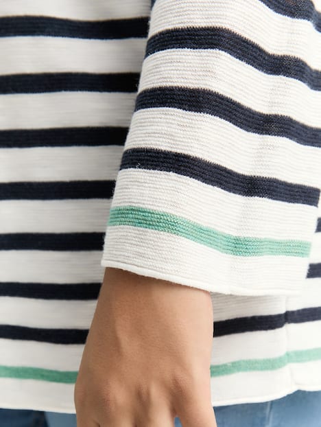 Strickpullover mit Streifenmuster