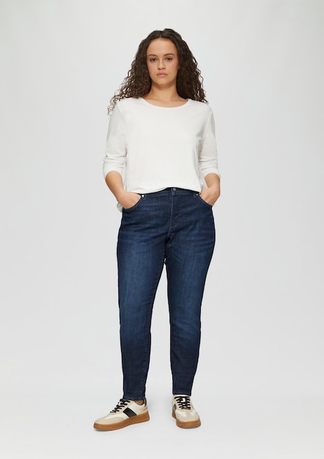 Jeans / Skinny Fit / Mid Rise / Skinny Leg