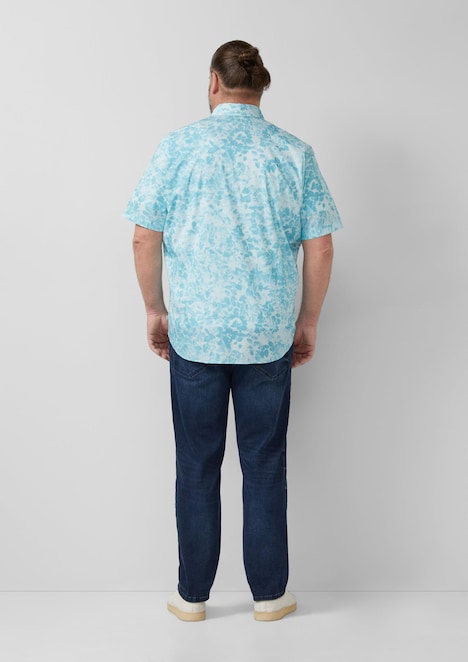 Kurzarmhemd mit All-over-Print und Brusttasche