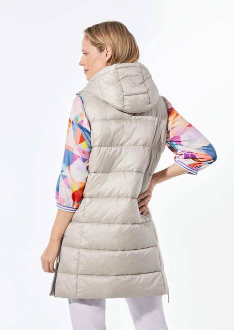 GOLDNER Lang doorgestikt vest Lang doorgestikt vest met capuchon