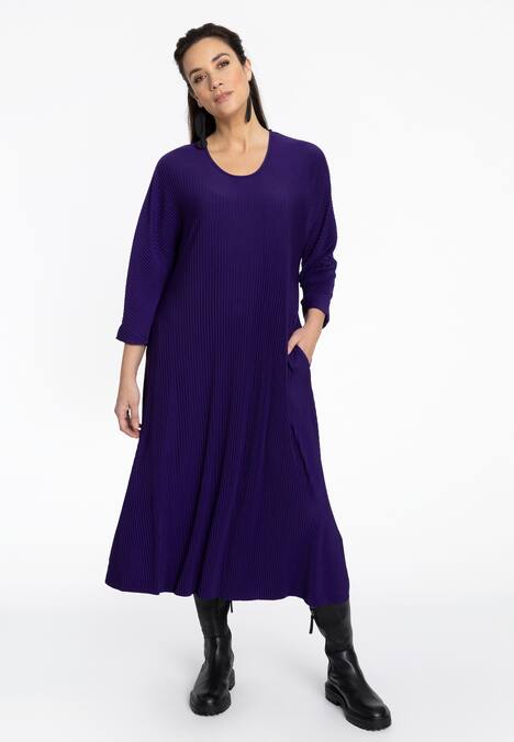 Kleid mit falten
