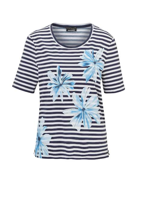 Shirt in maritimem Look