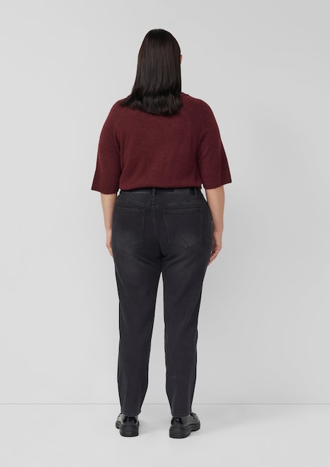 Jeans / Mid Rise / Tapered Fit / cosy inside