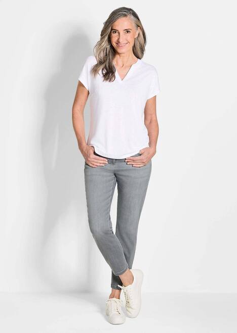 Luftiges Basicshirt mit V-Ausschnitt