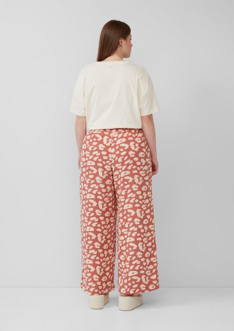 Gemusterte Hose aus Musselin