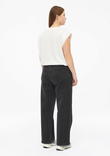 Jeans Wide / Mid Rise / Wide Leg