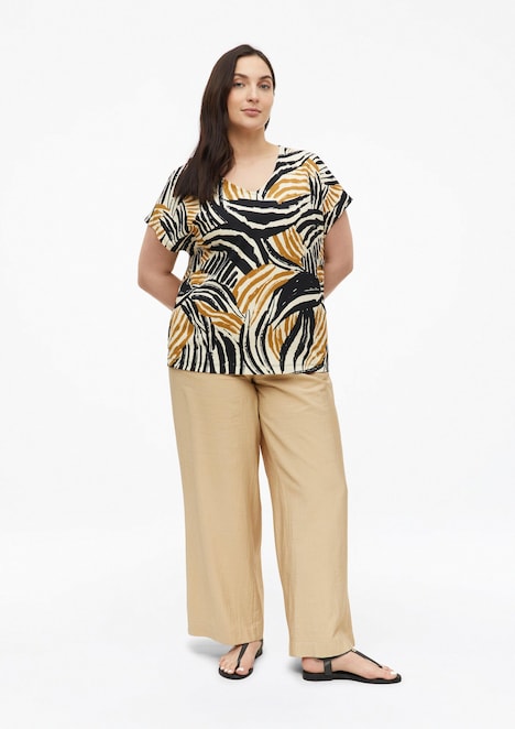 Strukturiertes V-Neck-T-Shirt im Relaxed Fit