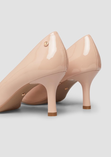 Pumps in Lackleder-Optik