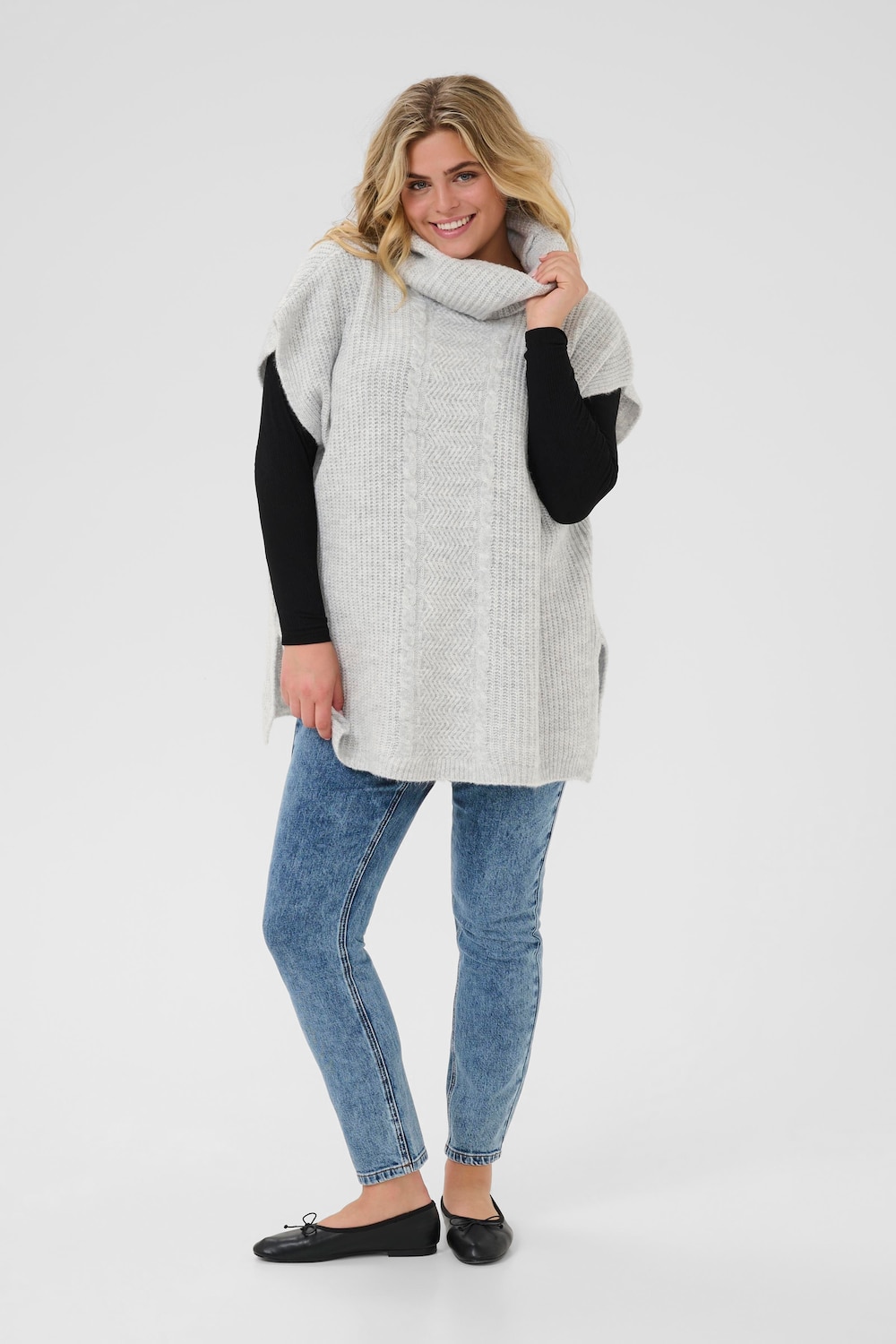 Poncho Loose fit