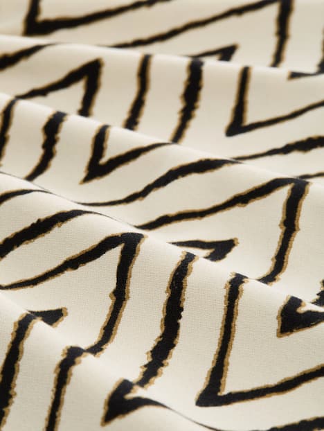 T-Shirt mit V-Ausschnitt