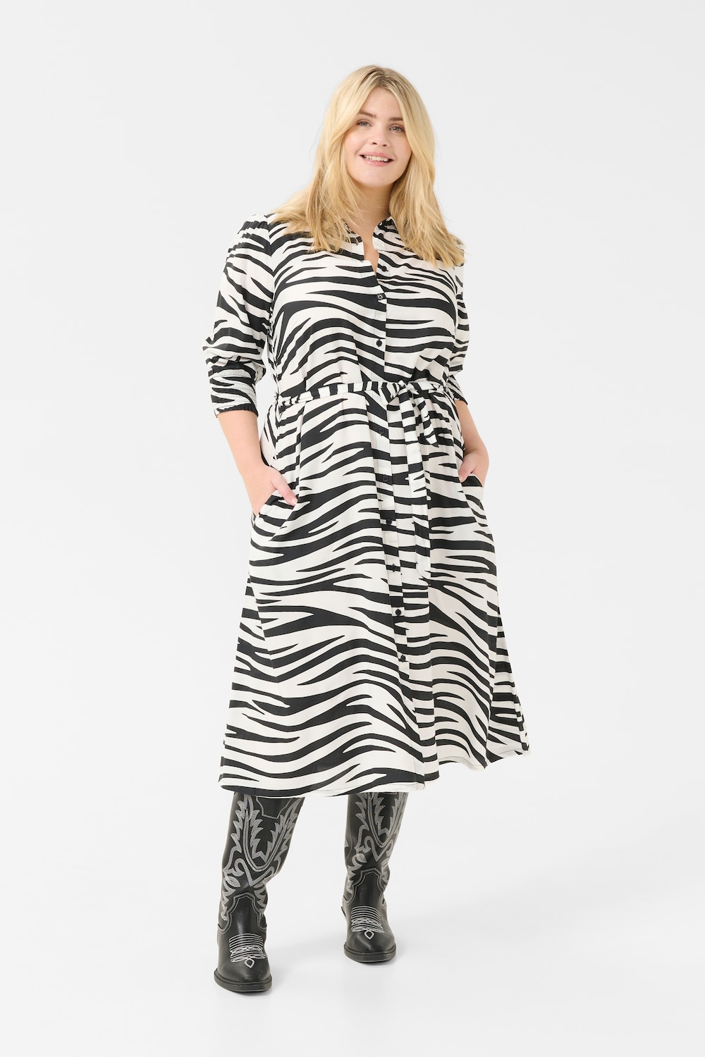 Kleid Regular fit