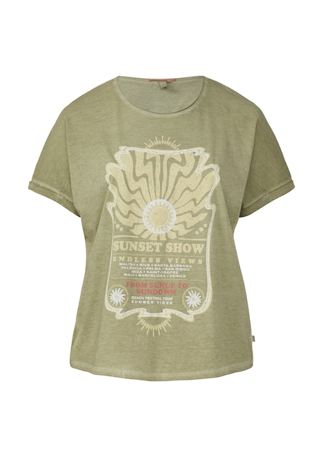 Gewaschenes T-Shirt mit Frontprint