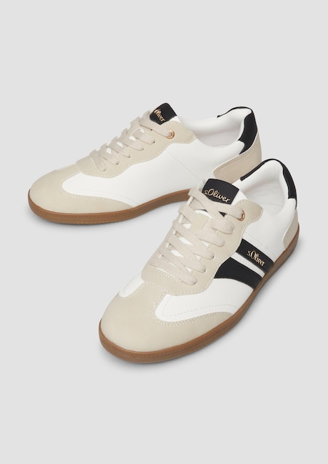 Sneaker aus Lederimitat