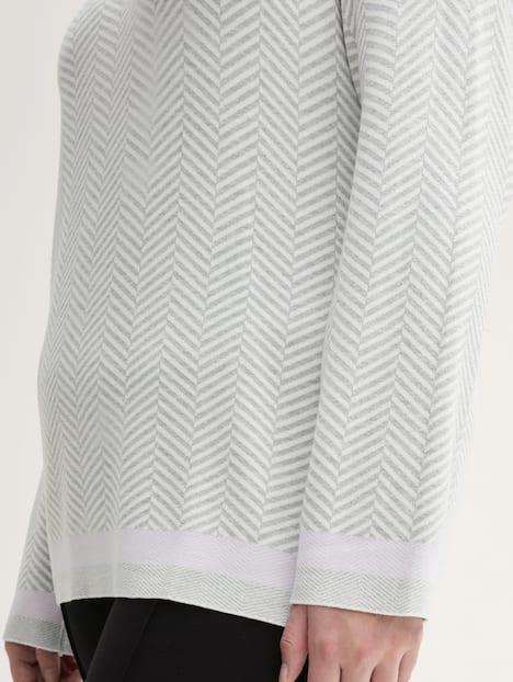 Pullover mit Fischgrätenmuster