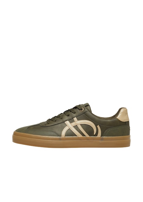 Sneaker in Leder-Optik mit Artwork-Details