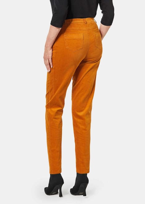 Supersofte Cordhose LOUISA mit aufwendiger Schnittführung