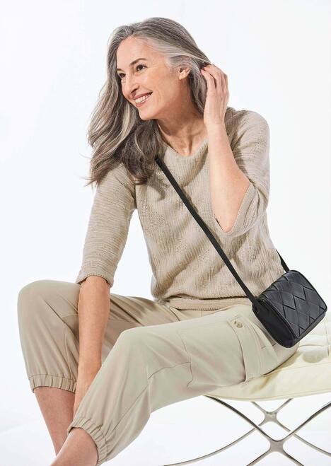 Strickpullover mit U-Boot-Ausschnitt