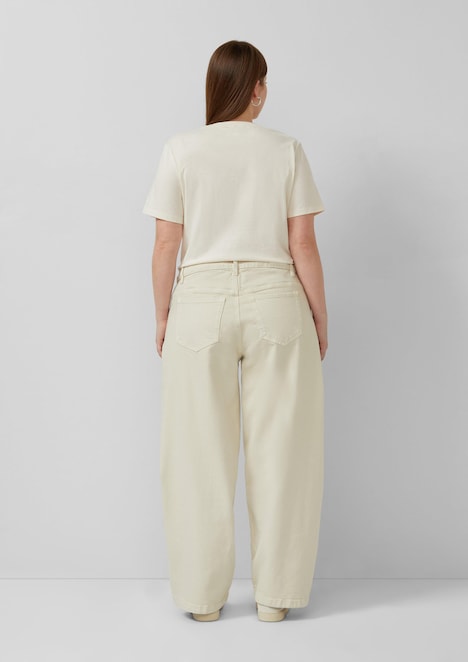 Jeans Relaxed Fit / Mid Rise / Barrel Leg
