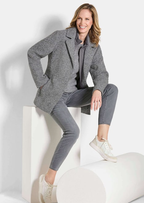 Moderne Wolljacke mit Steppeinsatz