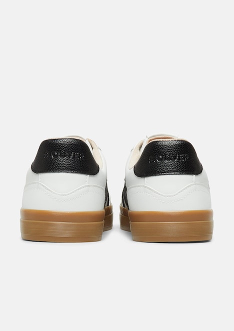 Sneaker in Leder-Optik mit Artwork-Details