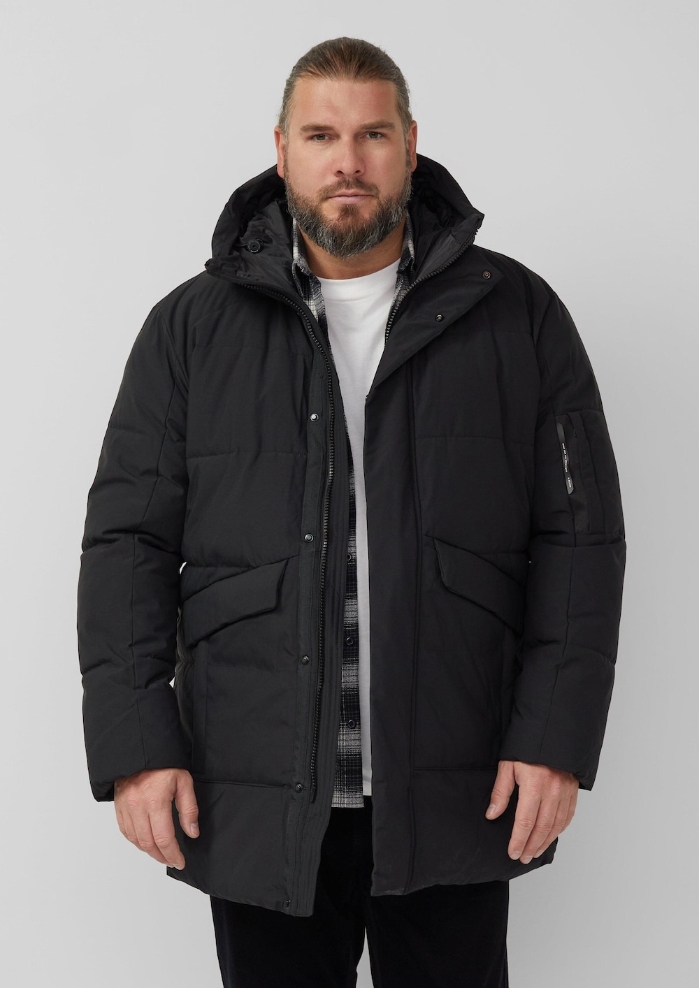 Wasserabweisender Puffer-Parka mit Kapuze und sportiven Details