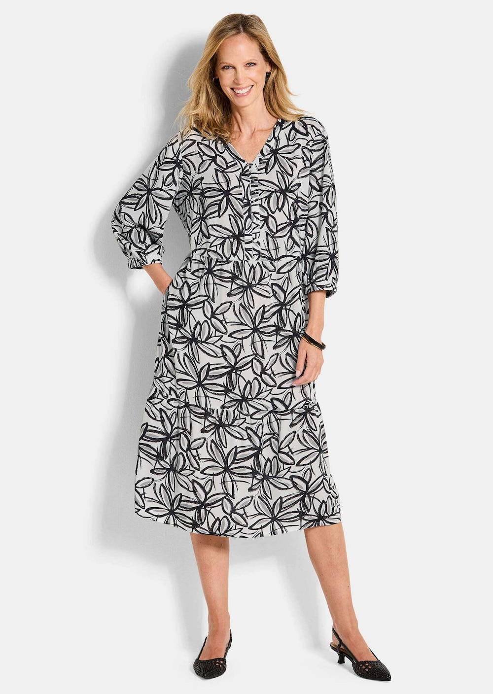 Viskosekleid mit floralem Muster