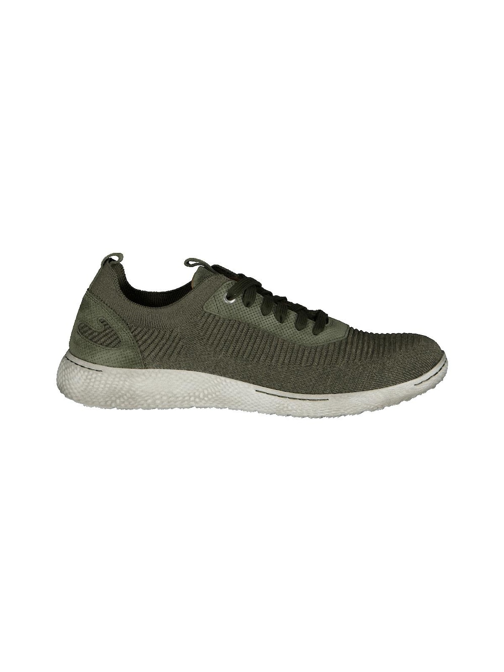 Sneaker aus Materialmix