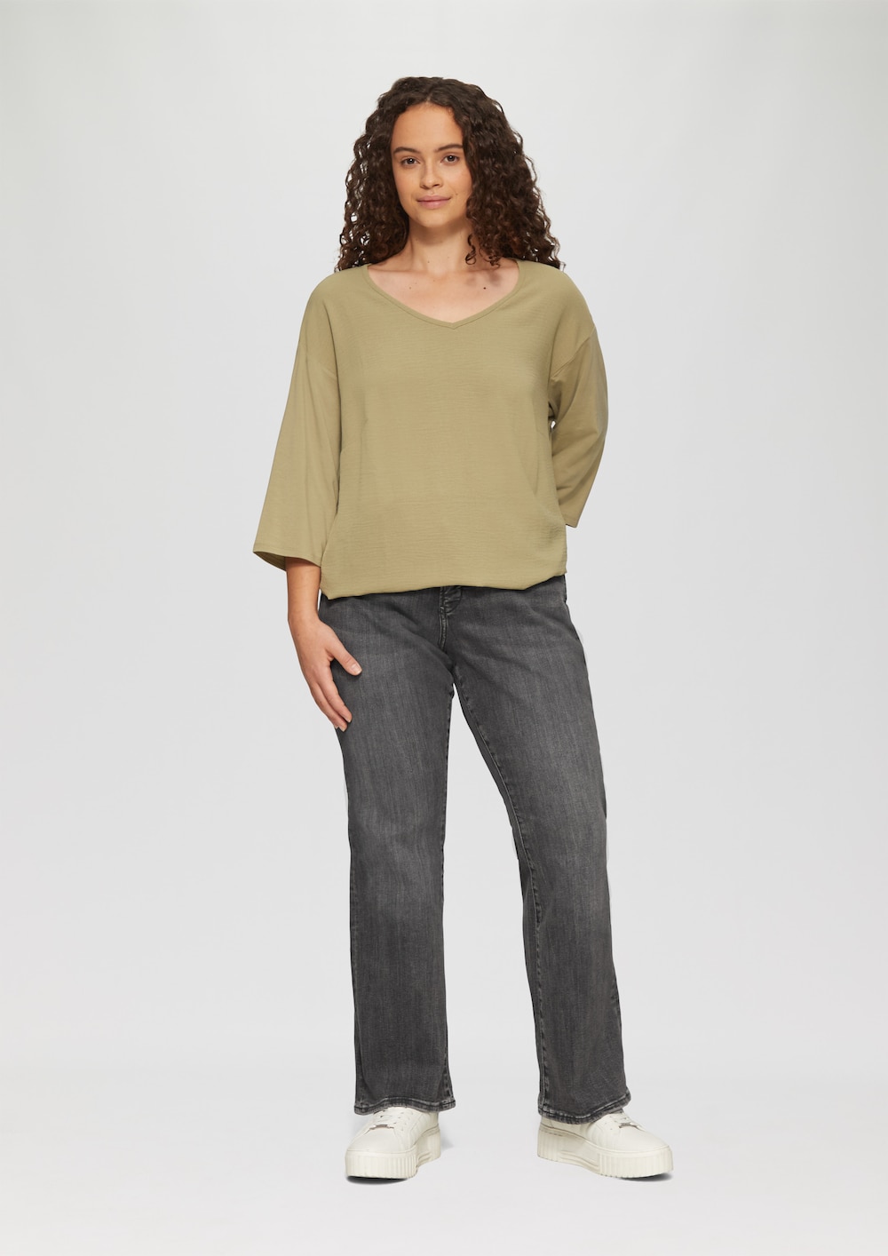 Jeans / Slim Fit / Mid Rise / Bootcut Leg