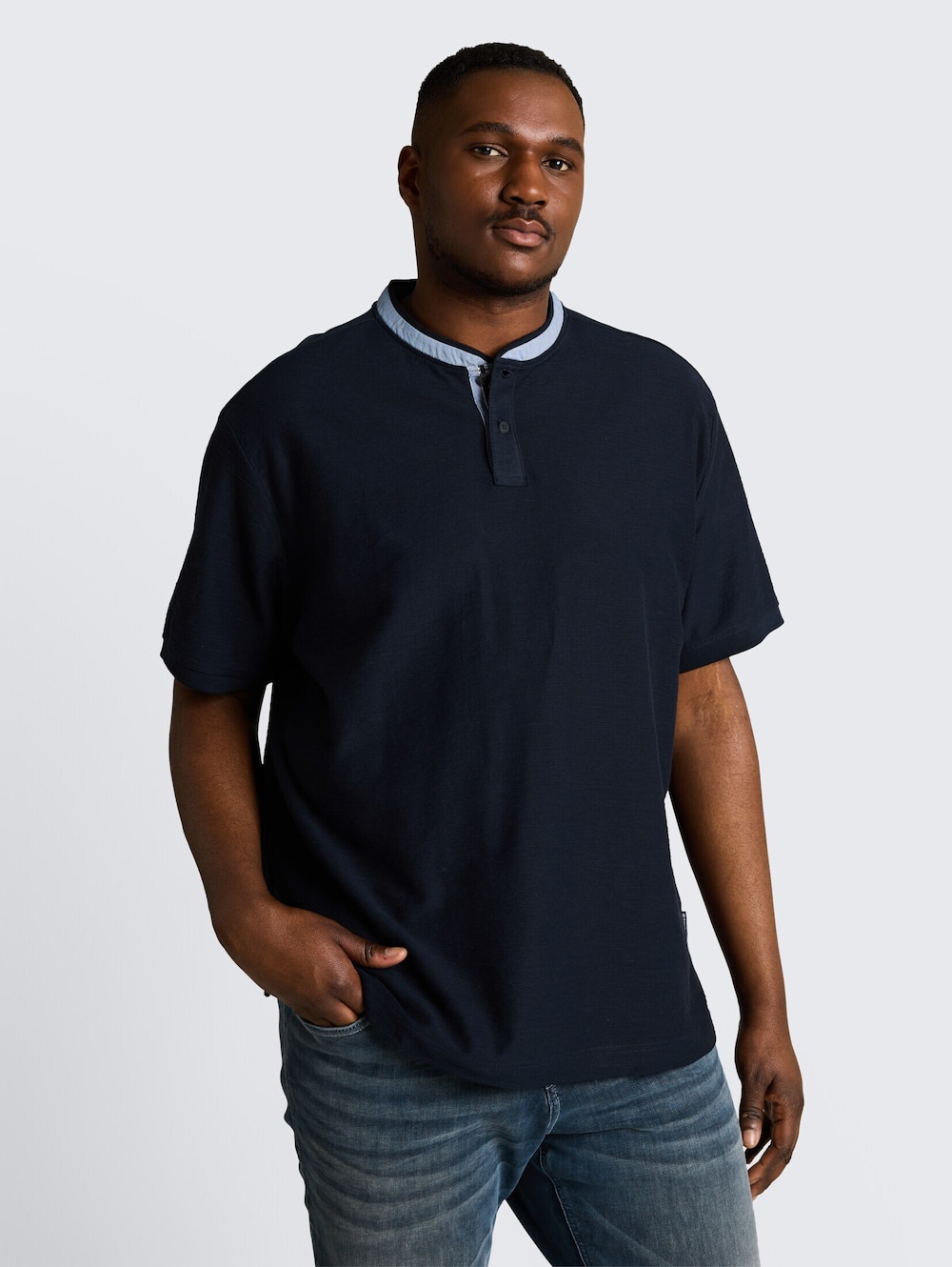 Poloshirt mit Stehkragen