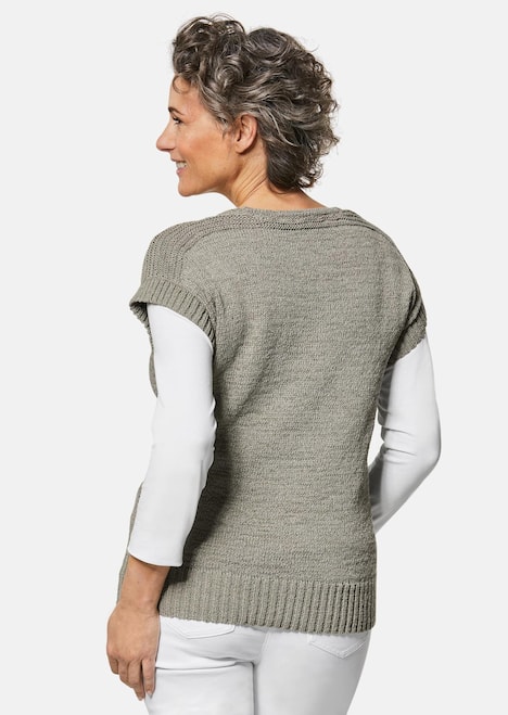Trageangenehmer Pullunder mit modischem Ausschnitt