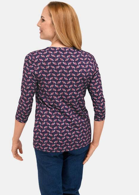 Kombinierfreundlich gemustertes Shirt