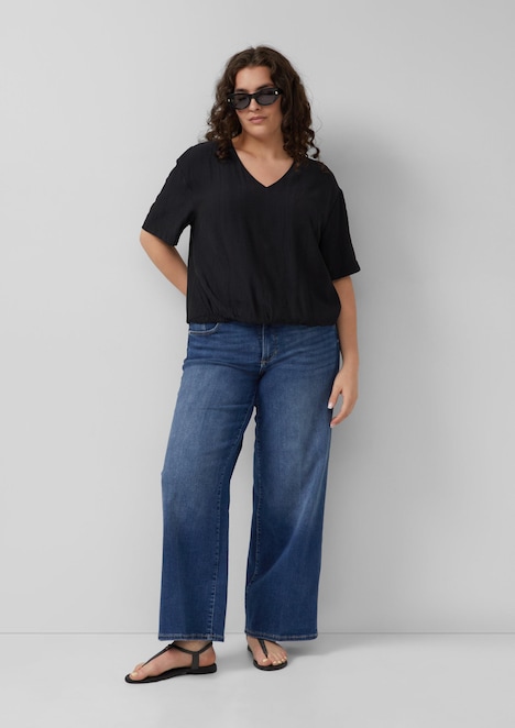 Strukturierte Bluse im O-Shape