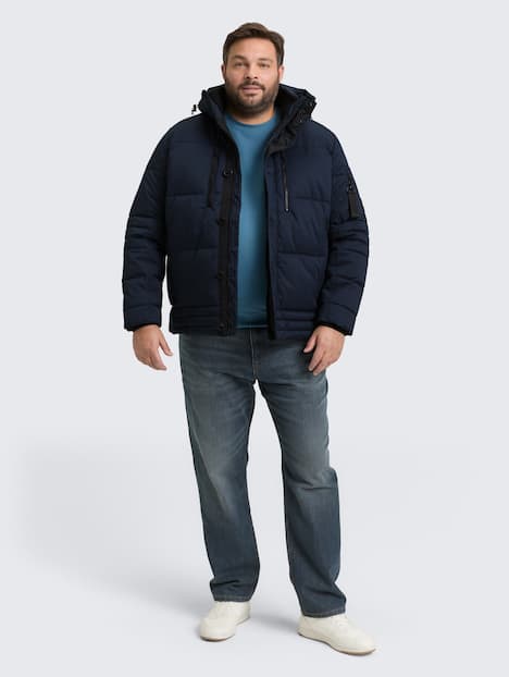 Pufferjacke mit abnehmbarer Kapuze
