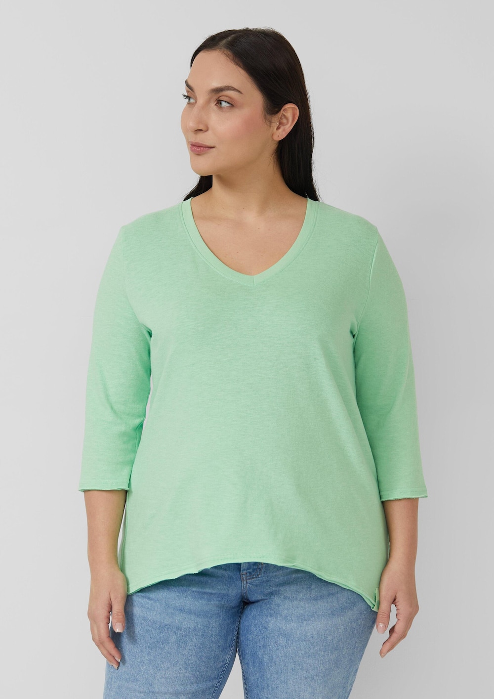 Jersey-T-Shirt mit Flammgarnstruktur und gerundetem Saum