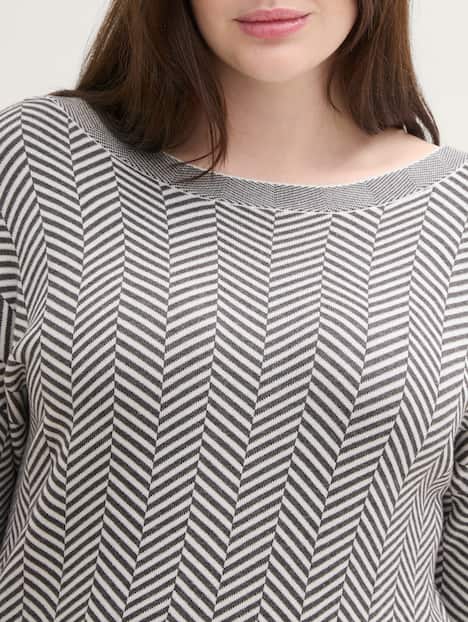 Pullover mit Fischgrätenmuster