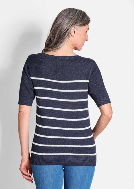 Maritimer Pullover mit U-Boot-Ausschnitt