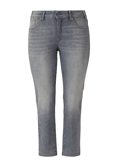 Jeans / Mid Rise / Slim Fit